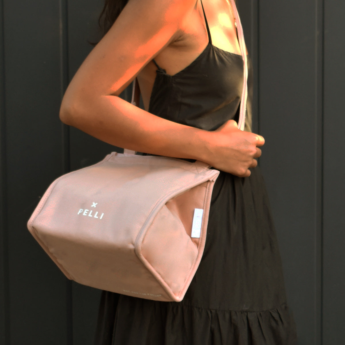 Cross the Sea Canvas Crossbody Insulated Lunch Bag - Spanish Villa Pink