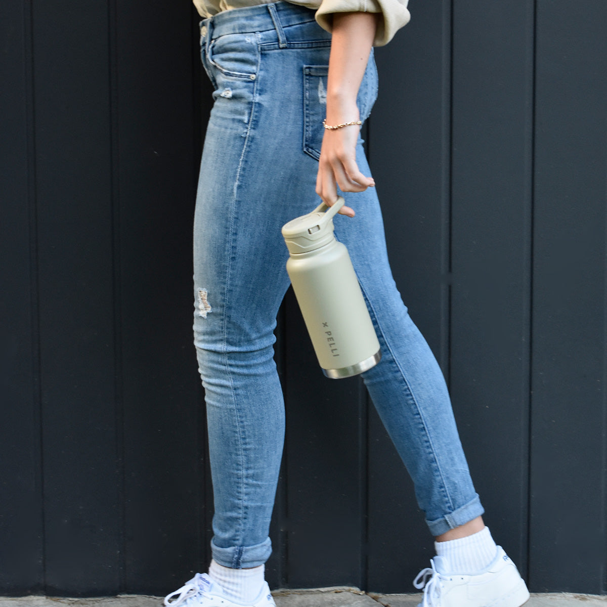 OUTLET - Water Bottle 1 Litre